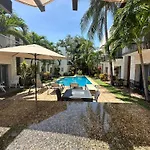 Paseo Xaman Ha